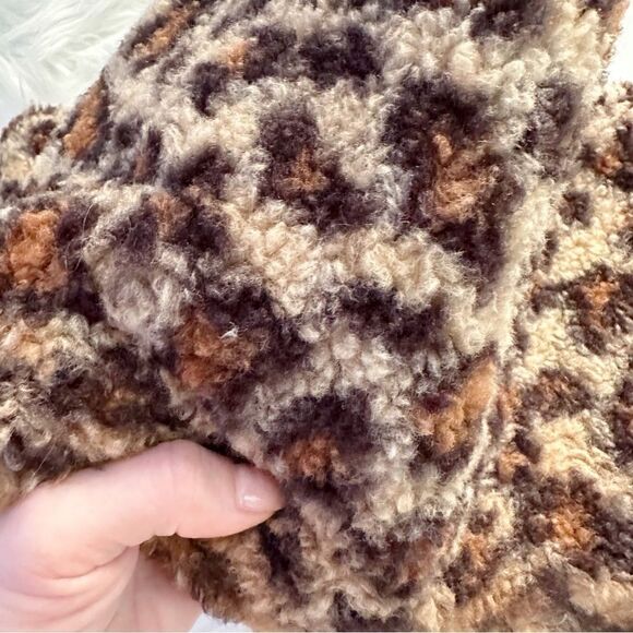 ɴᴡᴏᴛ ᴄᴀʟᴠɪɴ ᴋʟᴇɪɴ ᴘʟᴜꜱʜ ʟᴇᴏᴘᴀʀᴅ ɪɴꜰɪɴɪᴛʏ ᴄᴏᴡʟ ꜱᴄᴀʀꜰ - Picture 7 of 17